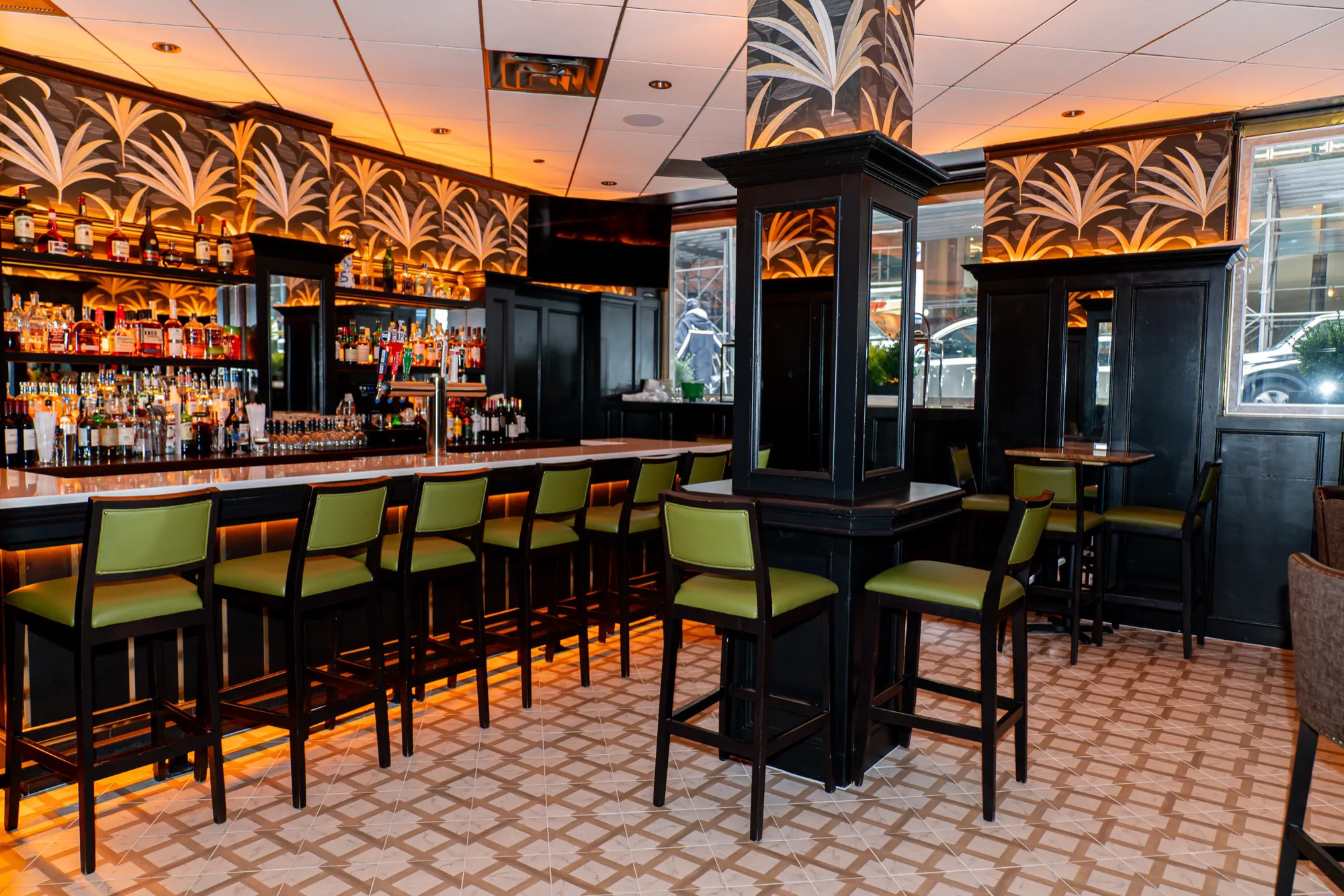 Taft Bar detail